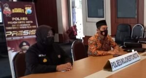 Kasubbag Humas Polresta Mojokerto Mengikuti Vidcon Workshop Virtual Police