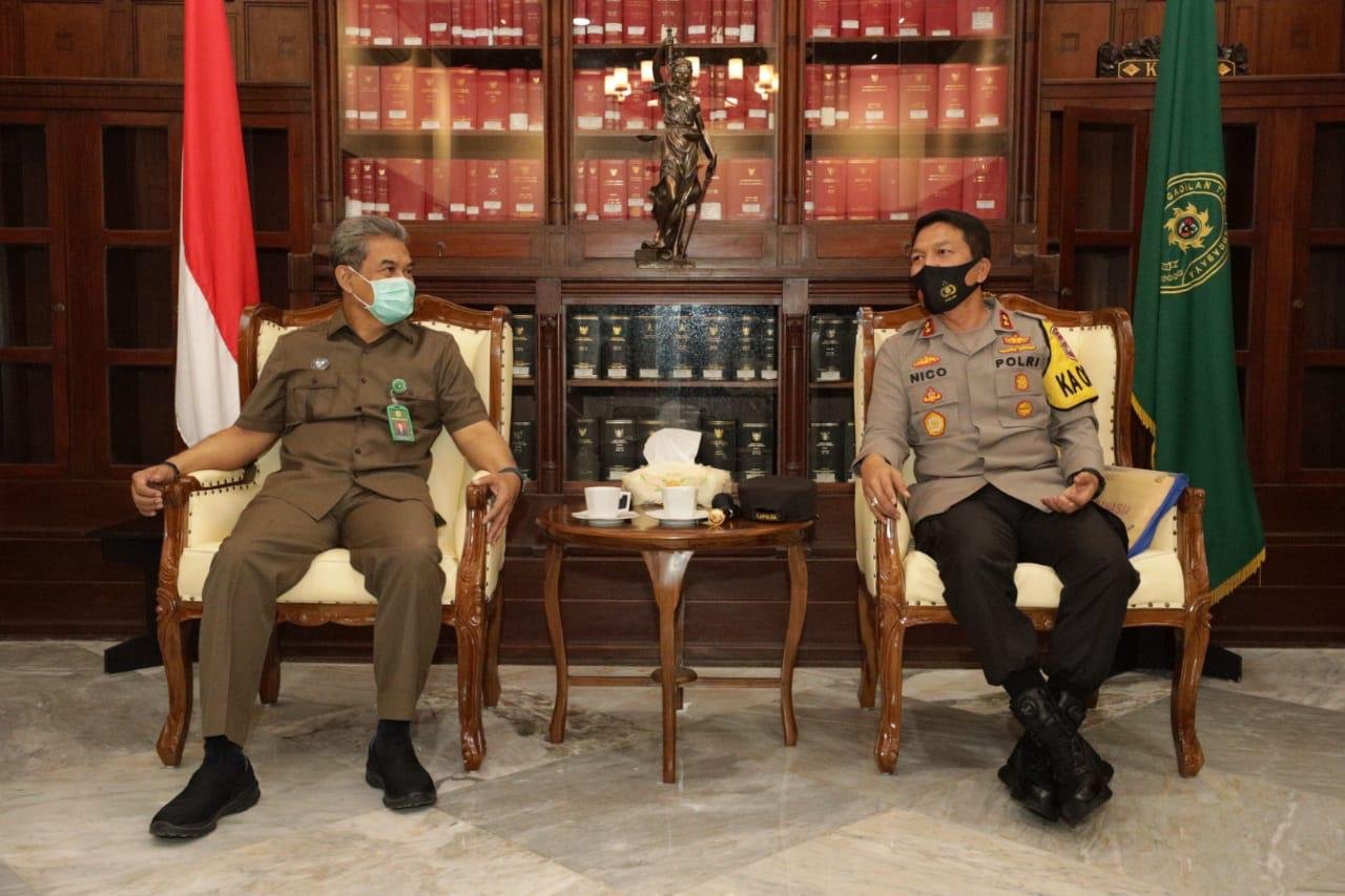 Kapolda Jatim Silaturahmi ke Pengadilan Tinggi Surabaya untuk Bahas Hal ini