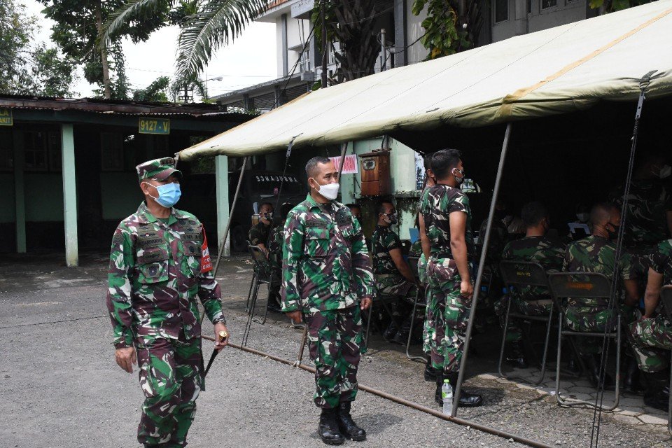 Prajurit Jajaran Korem 082/CPYJ  Menerima Vaksin Covid-19