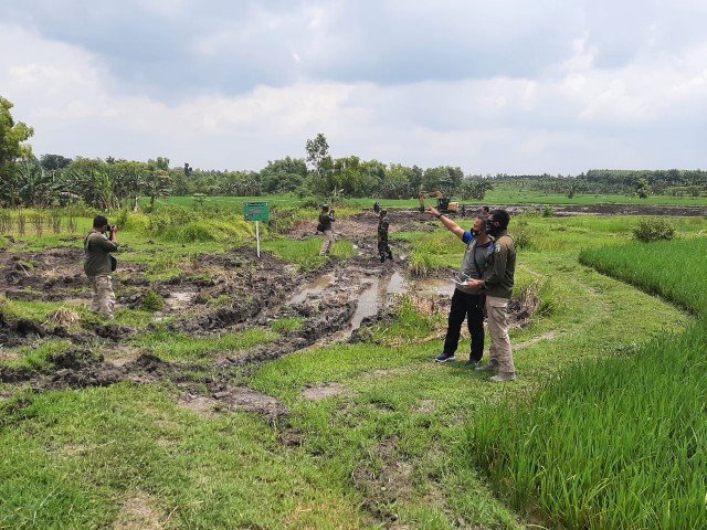 Tim Peliput Korem 082/CPYJ Terus Berkoordinasi untuk Tampilkan Berita TMMD Berkualitas