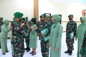 Dandim 0815 Lepas Lima Perwira Pindah Satuan