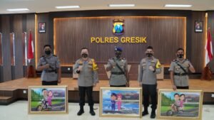 Kapolres Gresik Pimpin Upacara Sertijab
