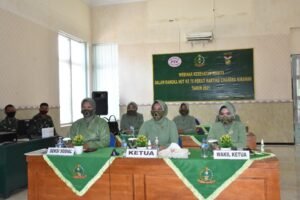 Anggota Persit KCK Koorcab Rem 082 PD V Brawijaya mengikuti Webinar Perempuan Sadar Vagina