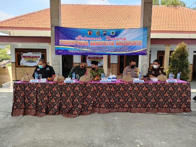 Bersama Forkopimda, Dandim 0815 Tinjau PPKM Berskala Mikro di Ngoro