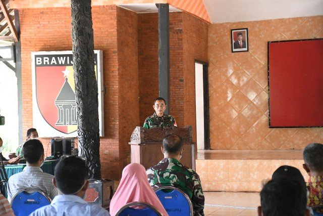 Kepala Staf AD Beri Arahan Kepada Orang Tua/Wali Calon Tamtama PK AD TA 2021