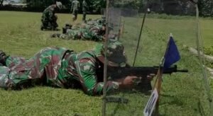 Prajurit Kodim 0815/Mojokerto Dilatih Mahir Menembak