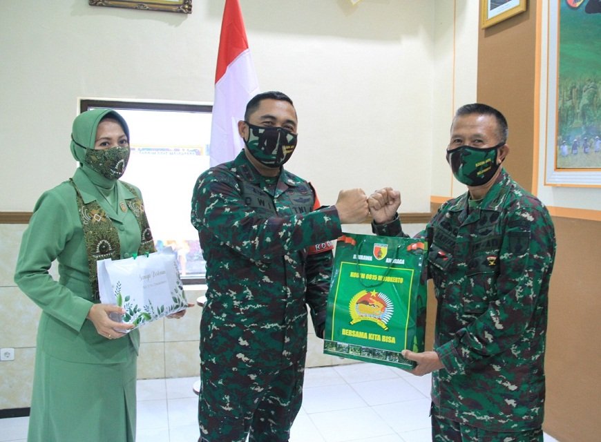 Dandim 0815/Mojokerto Pimpin Tradisi Pelepasan Kasdim 0815