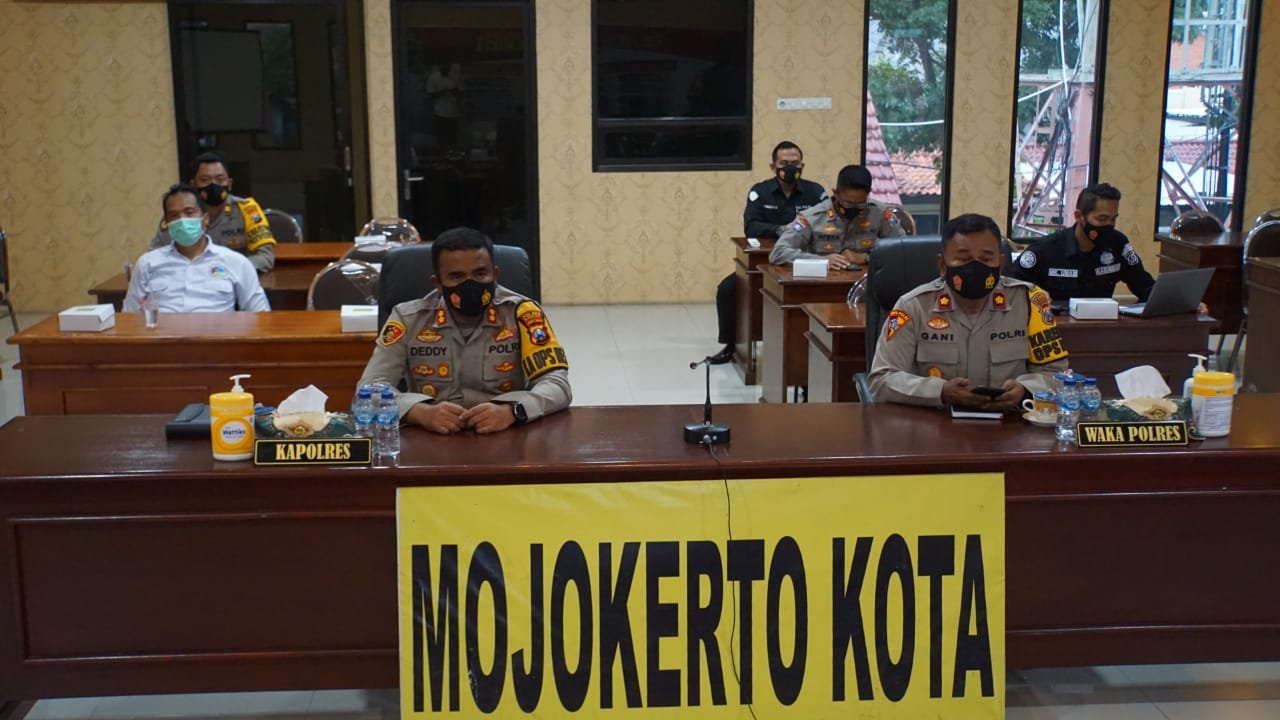 Kapolresta Mojokerto: Kapolri Launching Polri TV Radio
