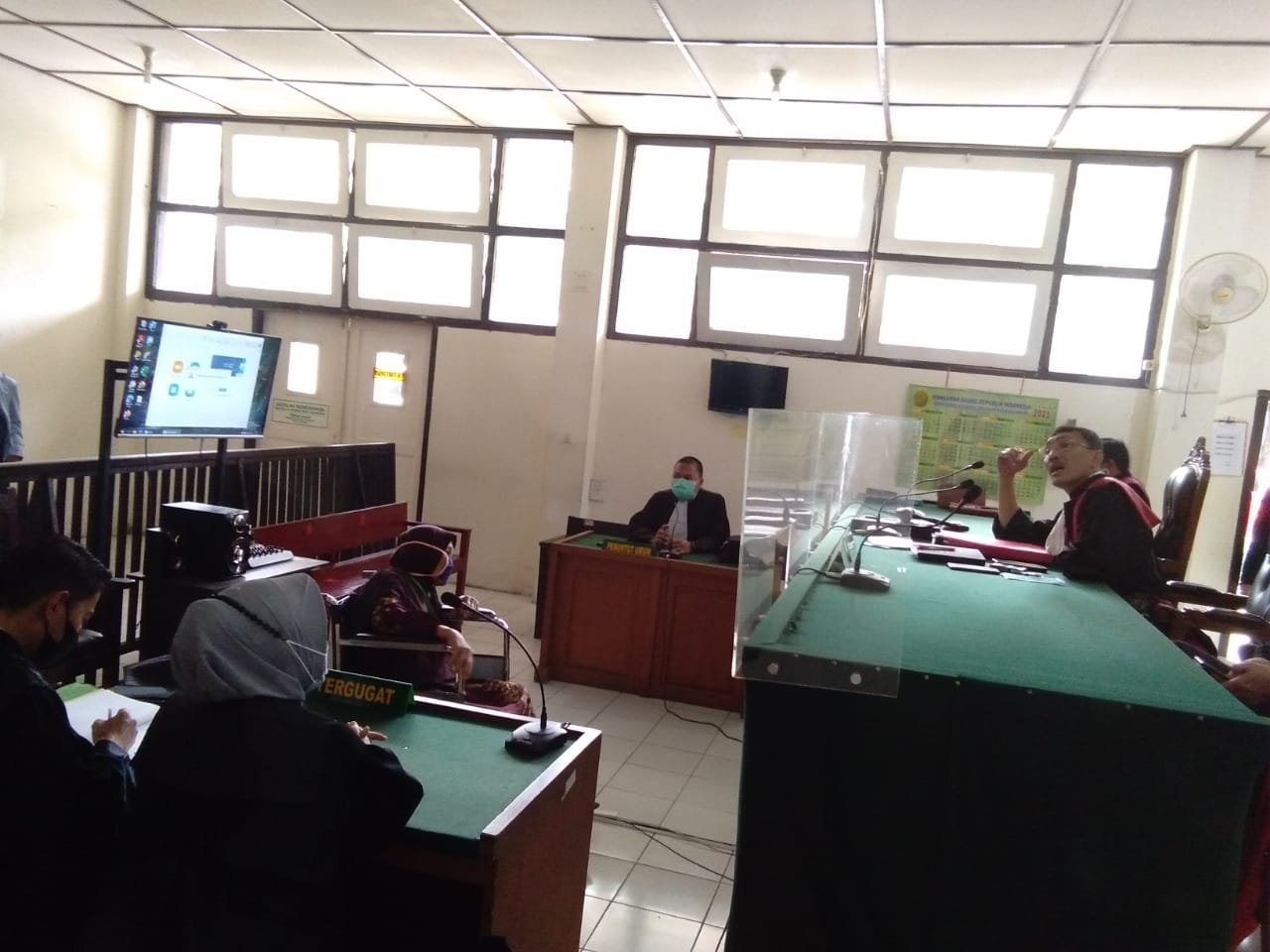 Surat Sakit Terdakwa Tjik Maimunah, Hakim: Jangan Langsung Mudah Percaya