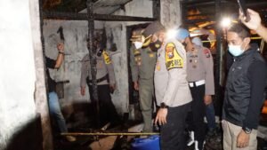 Ada Kebakaran Rumah di Jalan Brawijaya, Kapolresta Mojokerto Berikan Bantuan