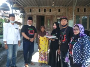 Peduli Dhuafa dan Fakir Miskin, DPC PAMMI Mojokerto Bagikan Zakat dan Bersodaqoh