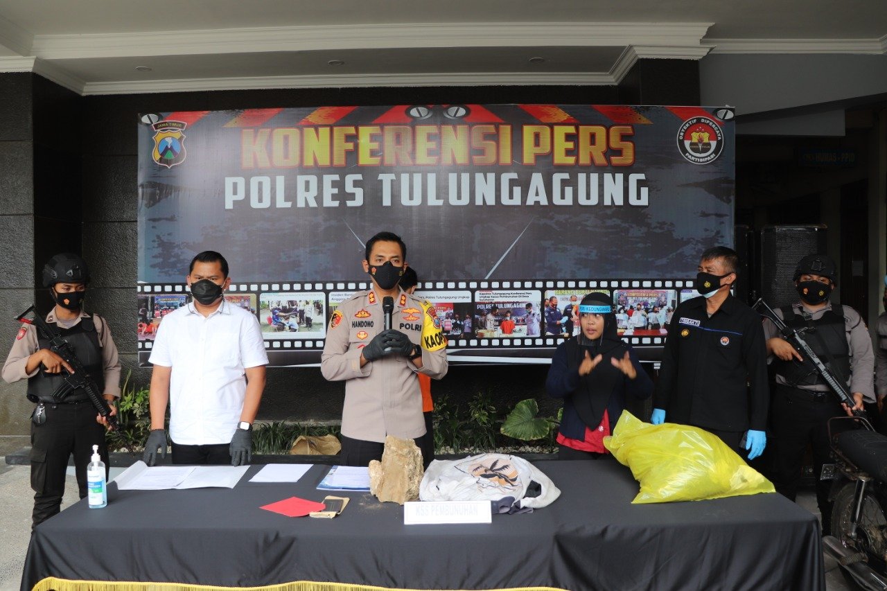 Kapolres Tulungagung Ungkap Kasus Pembunuhan di JLS