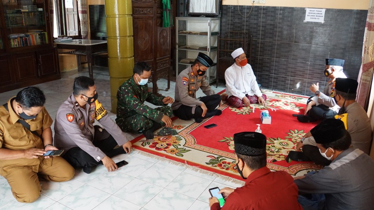 Kapolresta Mojokerto Silaturahmi ke Ketua MUI