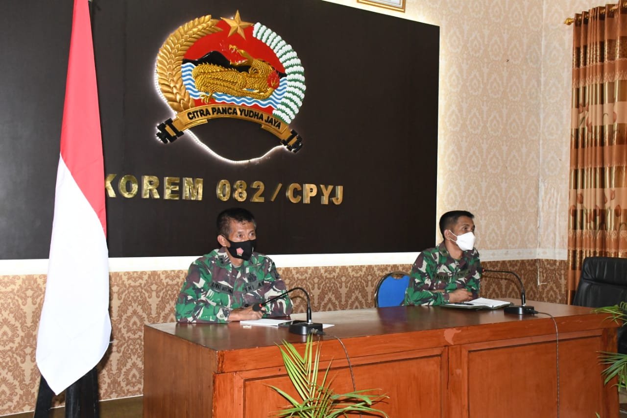 Danrem 082/CPYJ Vidcon Rakor Penanganan PMI dan Larangan Mudik