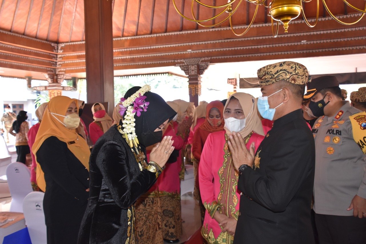 Danrem 082/CPYJ Hadiri HUT Kabupaten Mojokerto Ke-728 Tahun 2021