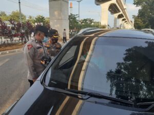 Wakapolda Sumsel Cek Pos Penyekatan Dekranasda Jakabaring Palembang
