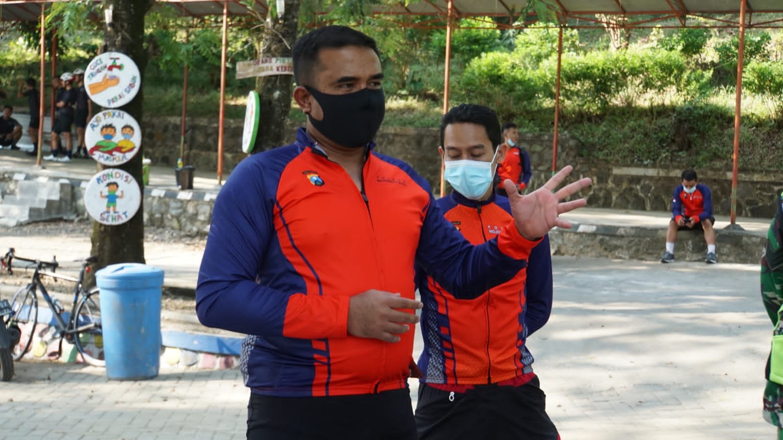 Kapolresta Mojokerto Patroli Cek Pam Prokes Tempat Wisata dengan Gowes