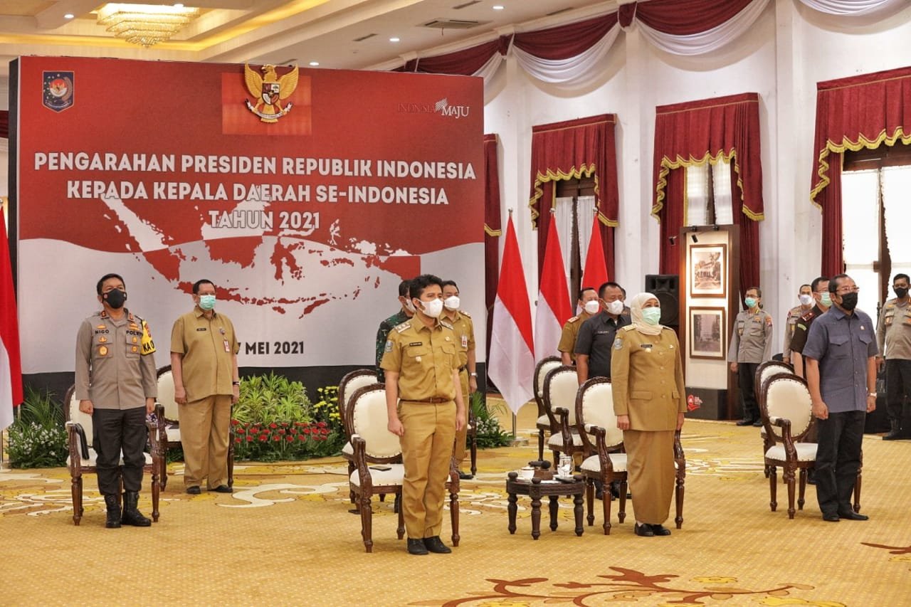 Forkopimda Jatim Ikuti Zoom Meeting Bersama Presiden RI