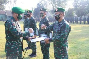 Dandim 0815/Mojokerto Berikan Reward Prajurit Berprestasi
