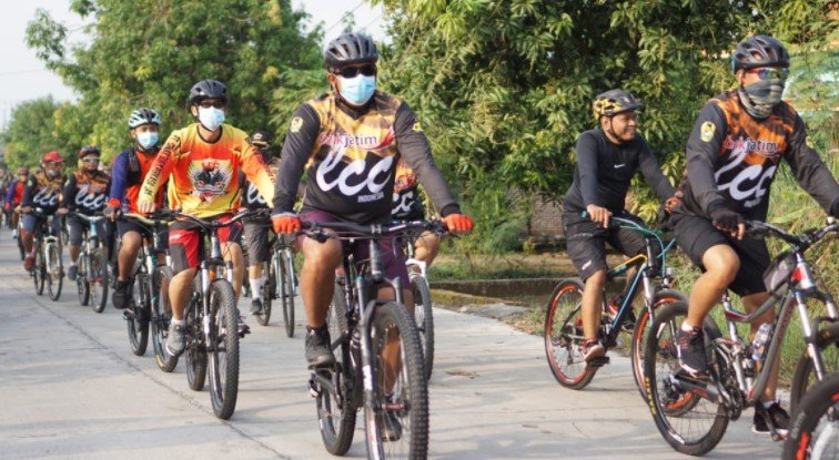 Kapolresta Mojokerto Gowes Bersama Tiga Pilar dan Komunitas Gowes