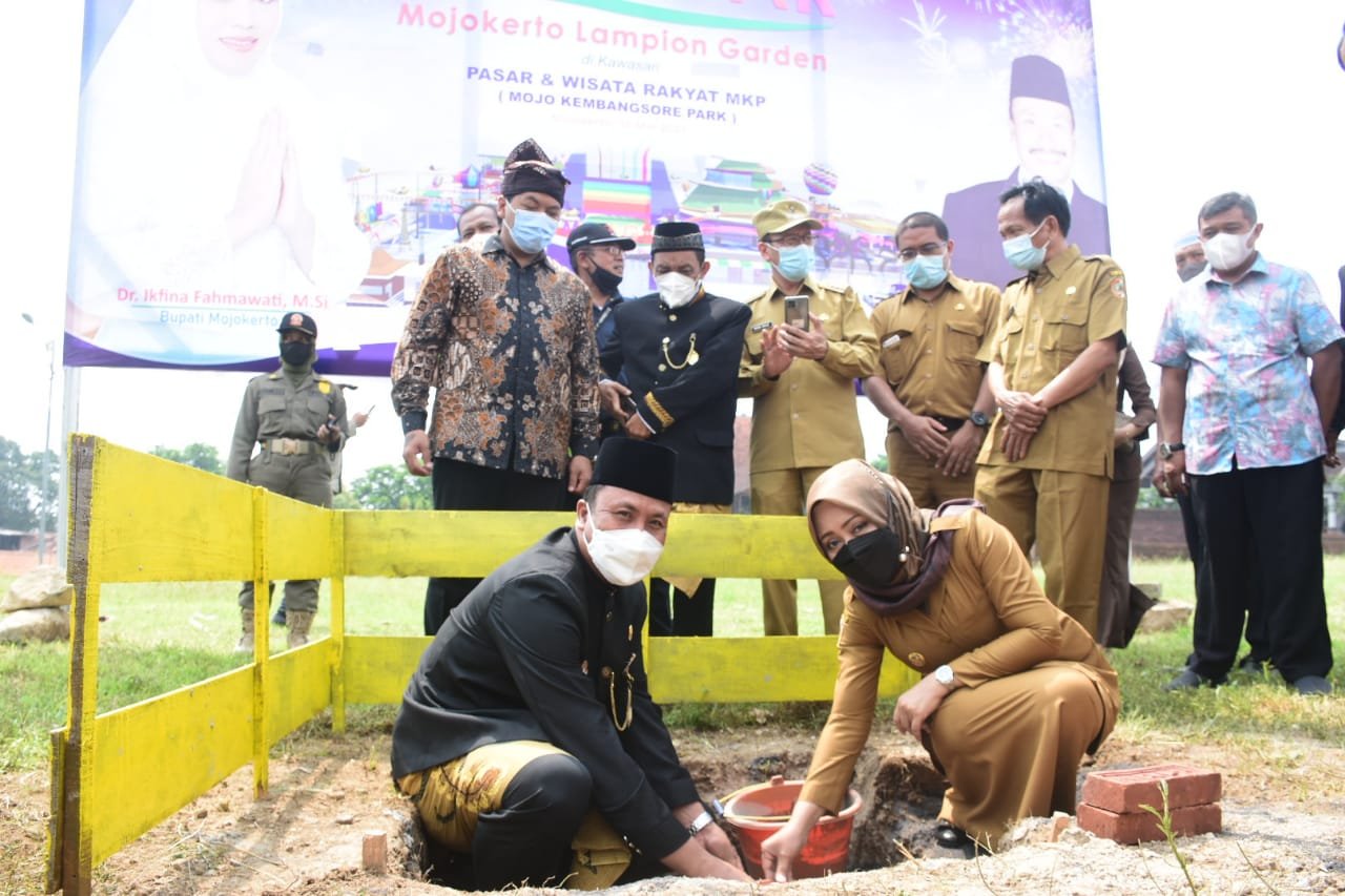 Desa Petak Pacet Segera Bangun Mojokerto Lampion Garden