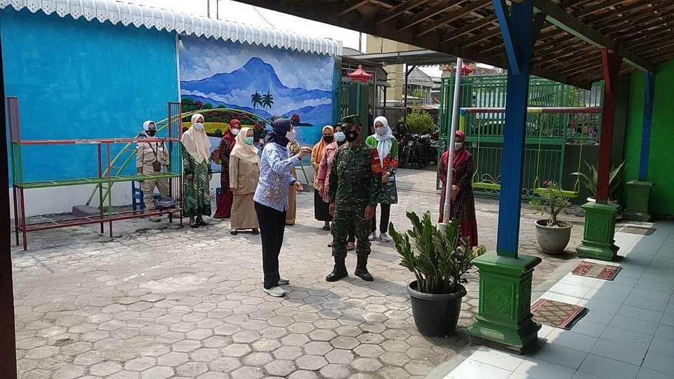 Direnovasi, Ketua Yayasan Kartika Jaya Koordinator Kodim 0815 Kunjungi TK Kartika IV-62 Jetis