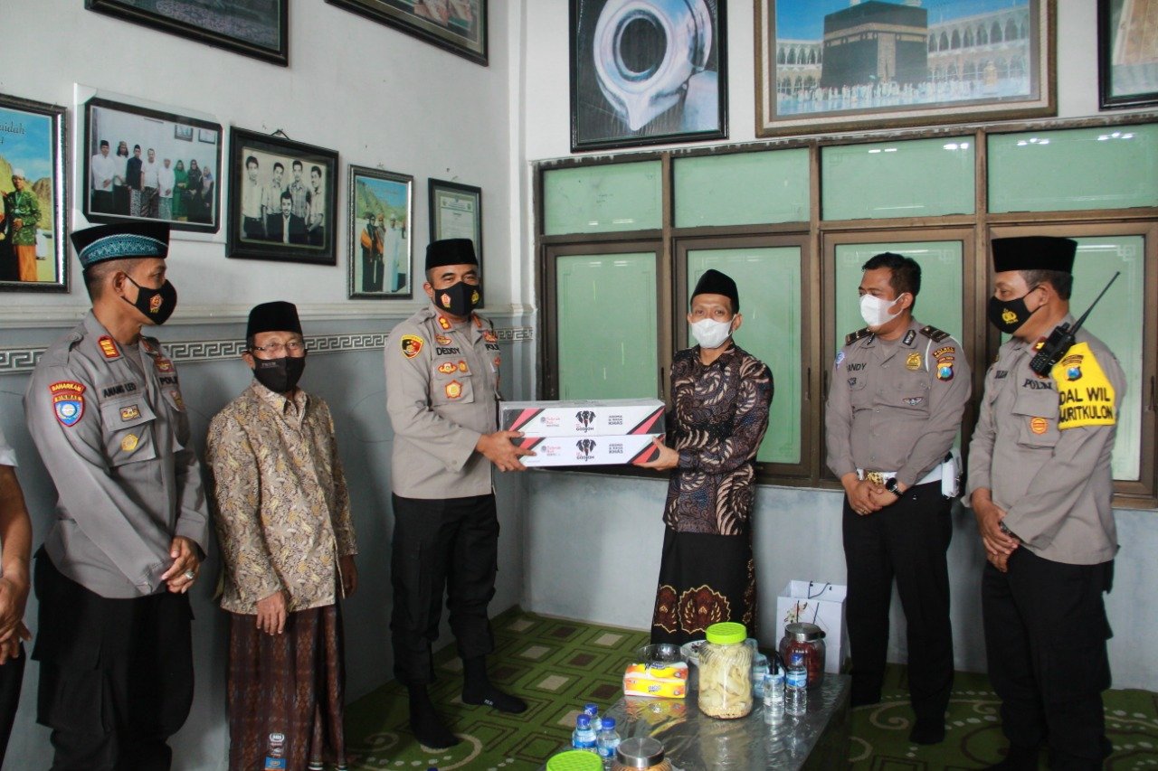 Silaturahmi, Kapolres Ucapkan Terimakasih Kepada Ketua FKUB Kota Mojokerto