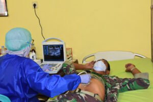 Anggota Makorem 082/CPYJ Lakukan Pemeriksaan Kesehatan Berkala