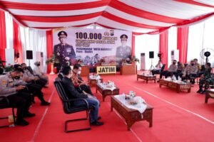 Kapolda Jatim Ikuti Zoom Meeting Peresmian Perumahan PNPP di Polres Kediri yang Diresmikan Oleh Kapolri