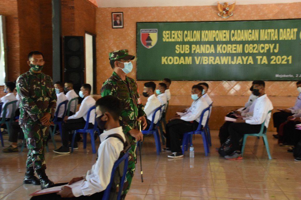 399 orang Calon Anggota Komcad melaksanakan Seleksi di Sub Panda Korem 082/CPYJ