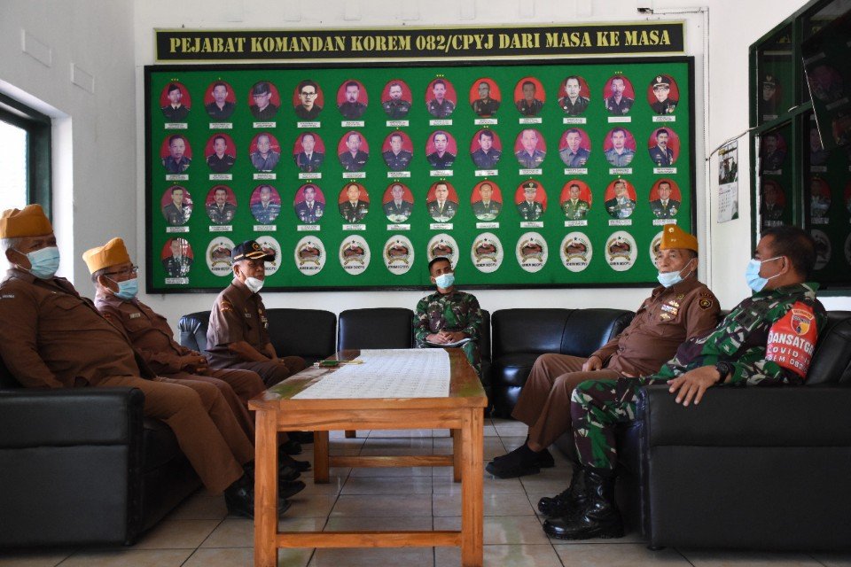 Danrem 082/CPYJ Terima Silaturahmi Ketua LVRI Kabupaten Mojokerto