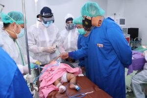 Bid dokkes Polda Sumsel gelar Operasi Bibir Sumbing Gratis Rumah Sakit M. Hasan Palembang