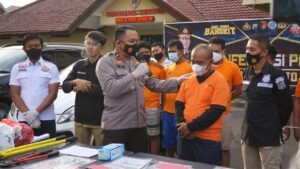 Polresta Mojokerto Amankan Tukang Parkir yang Beraksi Seperti Preman