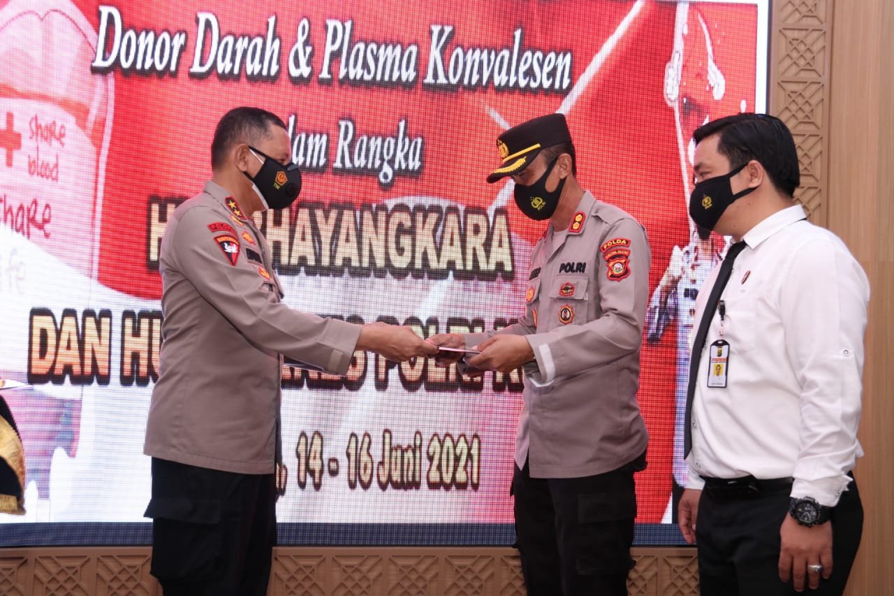 Polda Gelar Donor Darah HUT Dokkes Polri Dan HUT Bhayangkara Ke-75 2021