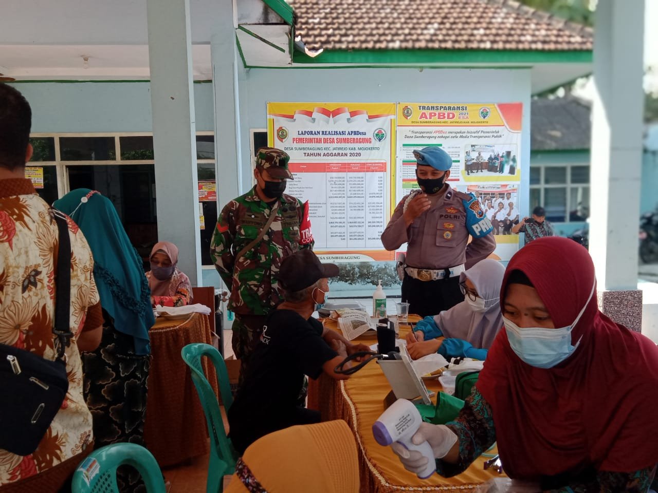 Vaksinasi Massal Covid-19 di Mojokerto Raya Dikawal TNI-Polri