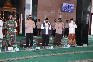 2.000 Personil Polda Sumsel dan Polres/Tabes Laksanakan Istighosah Kubro