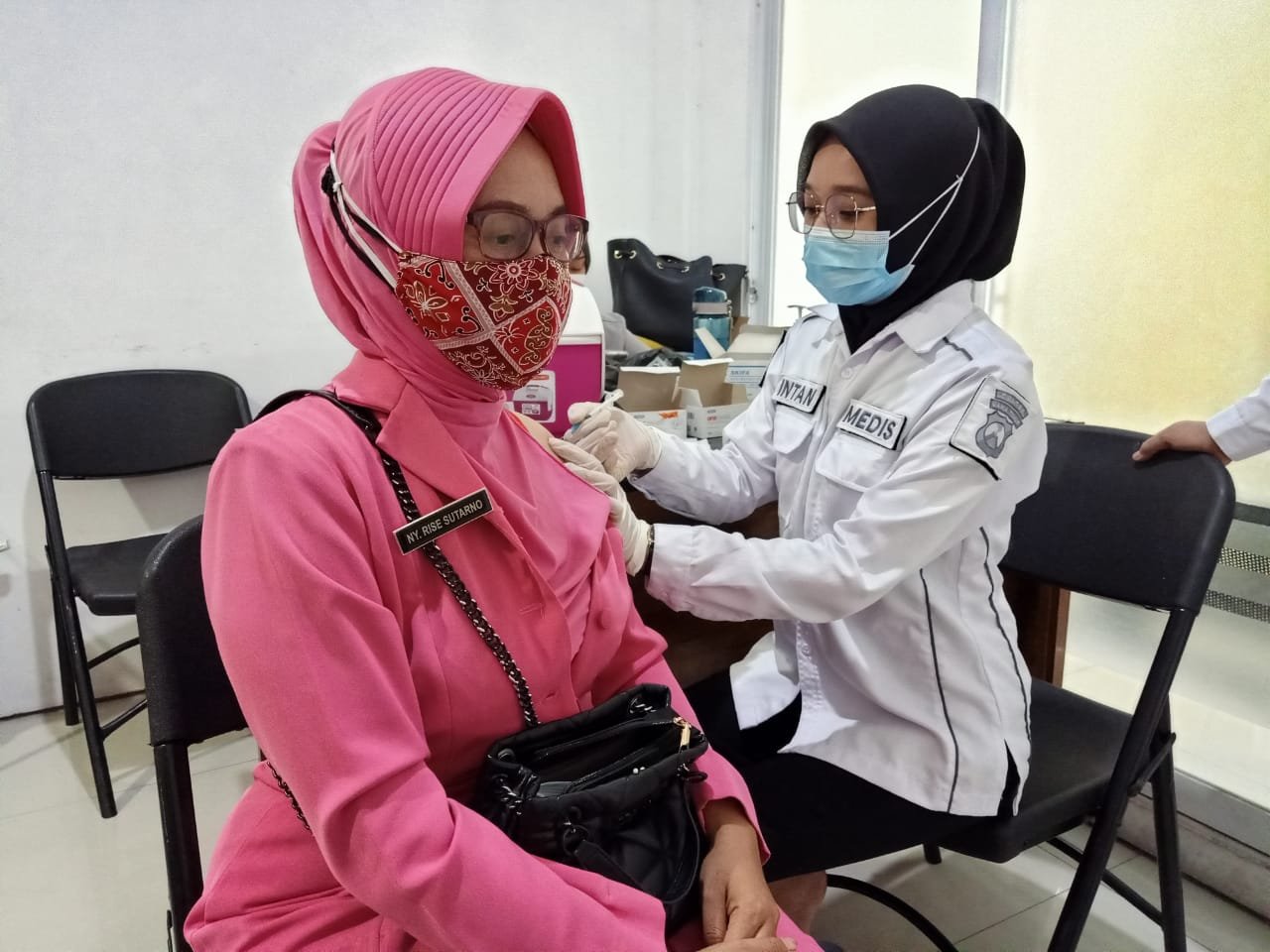 Bhayangkari Cabang Mojokerto Kota Laksanakan Vaksinasi Covid-19 Tahap II