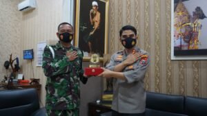 Kapolresta Mojokerto Kunjungan Kerja ke Dandenpom V/2