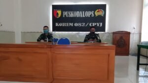 Korem 082/CPYJ Ikuti Komsos TNI dengan Aparat Pemerintah Secara Vicon