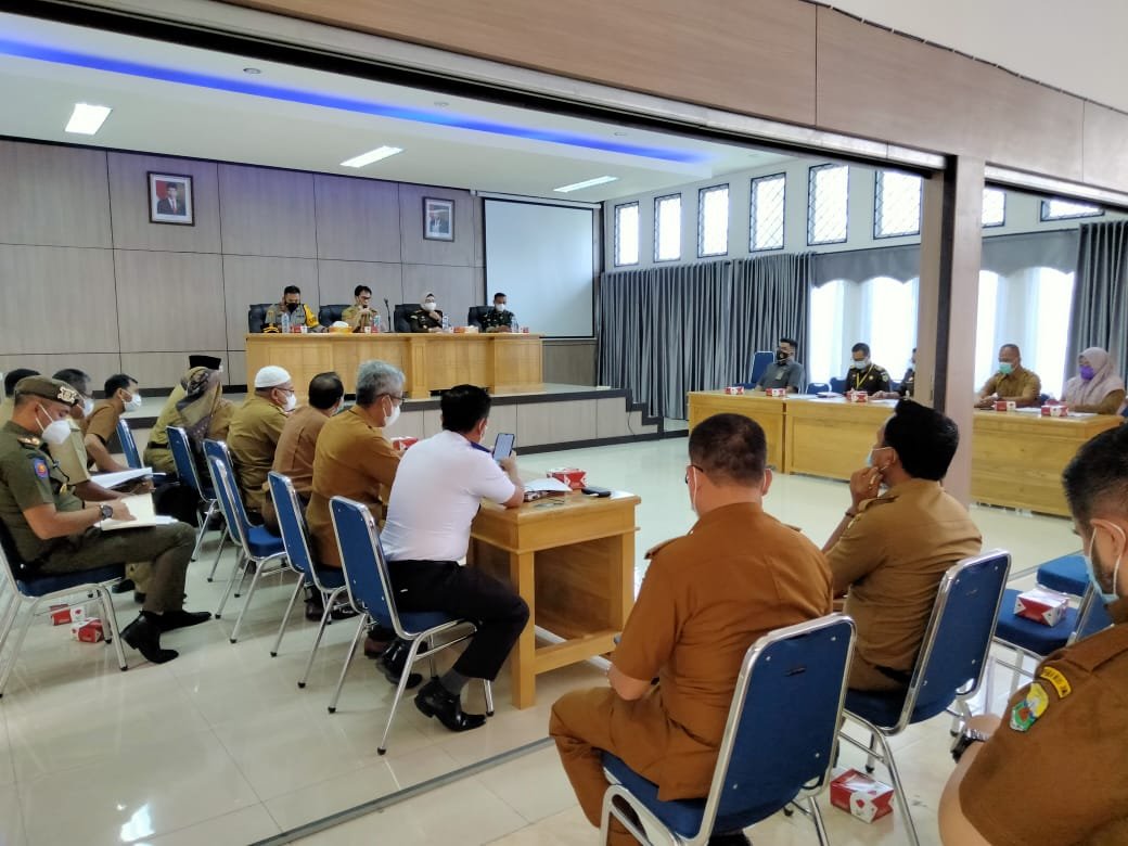 Kapolres Muarojambi dan Sekda Hadiri Rapat Satgas Penanganan Covid -19