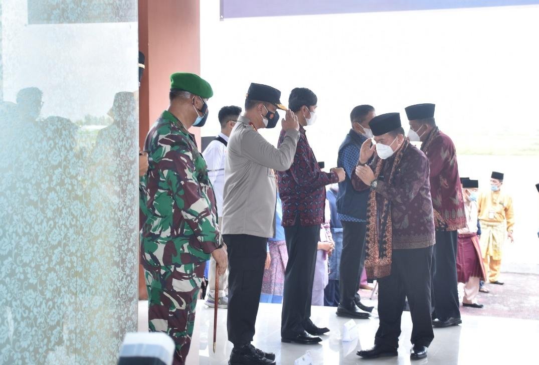 Kapolda Jambi Menyambut kedatangan Gubenur dan Wakil Gubenur Jambi Terpilih