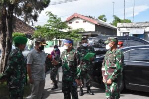 Kapoksahli Pangdam V/Brw Tinjau Pelaksanaan Vaksinasi di Wilayah Korem 082/CPYJ