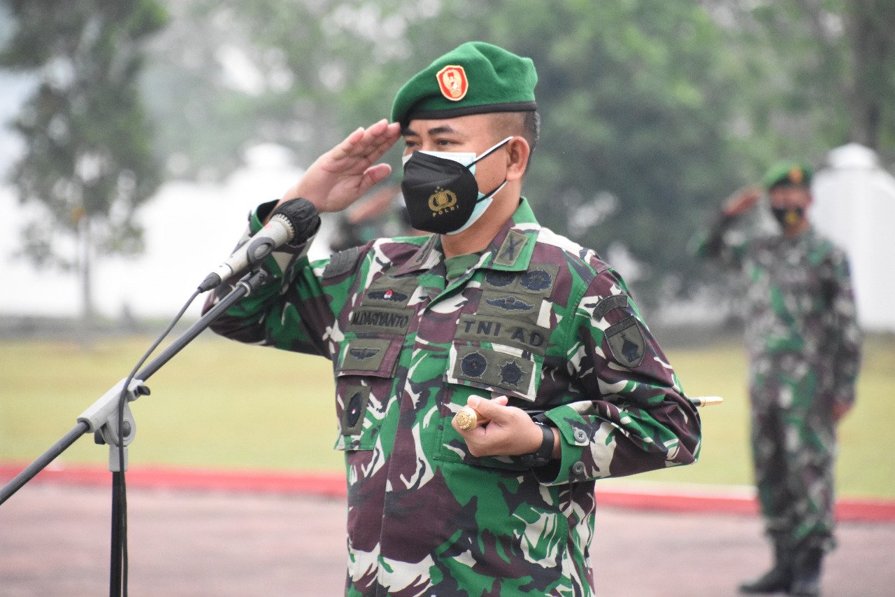 Danrem Pimpin Ziarah Rombongan HUT Ke 73 Korem 082/CPYJ