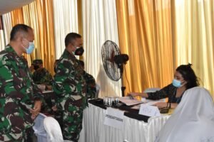 Korem 082/CPYJ Gelar Vaksinasi untuk 1000 Karyawan PT. AICE Ngoro