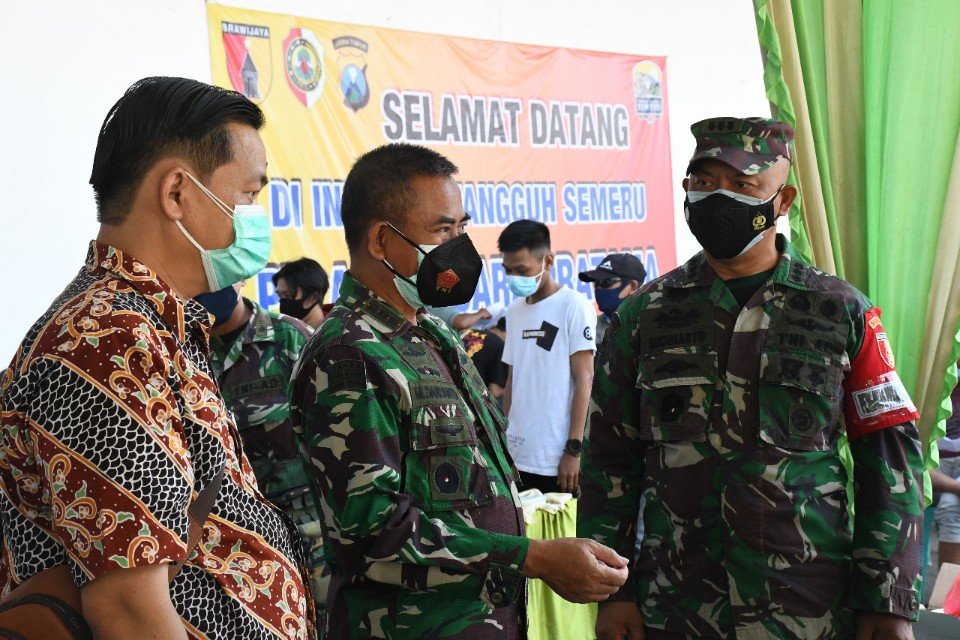 Tim Korem 082/CPYJ Vaksinasi Karyawan PT. Alu Aksara Pratama