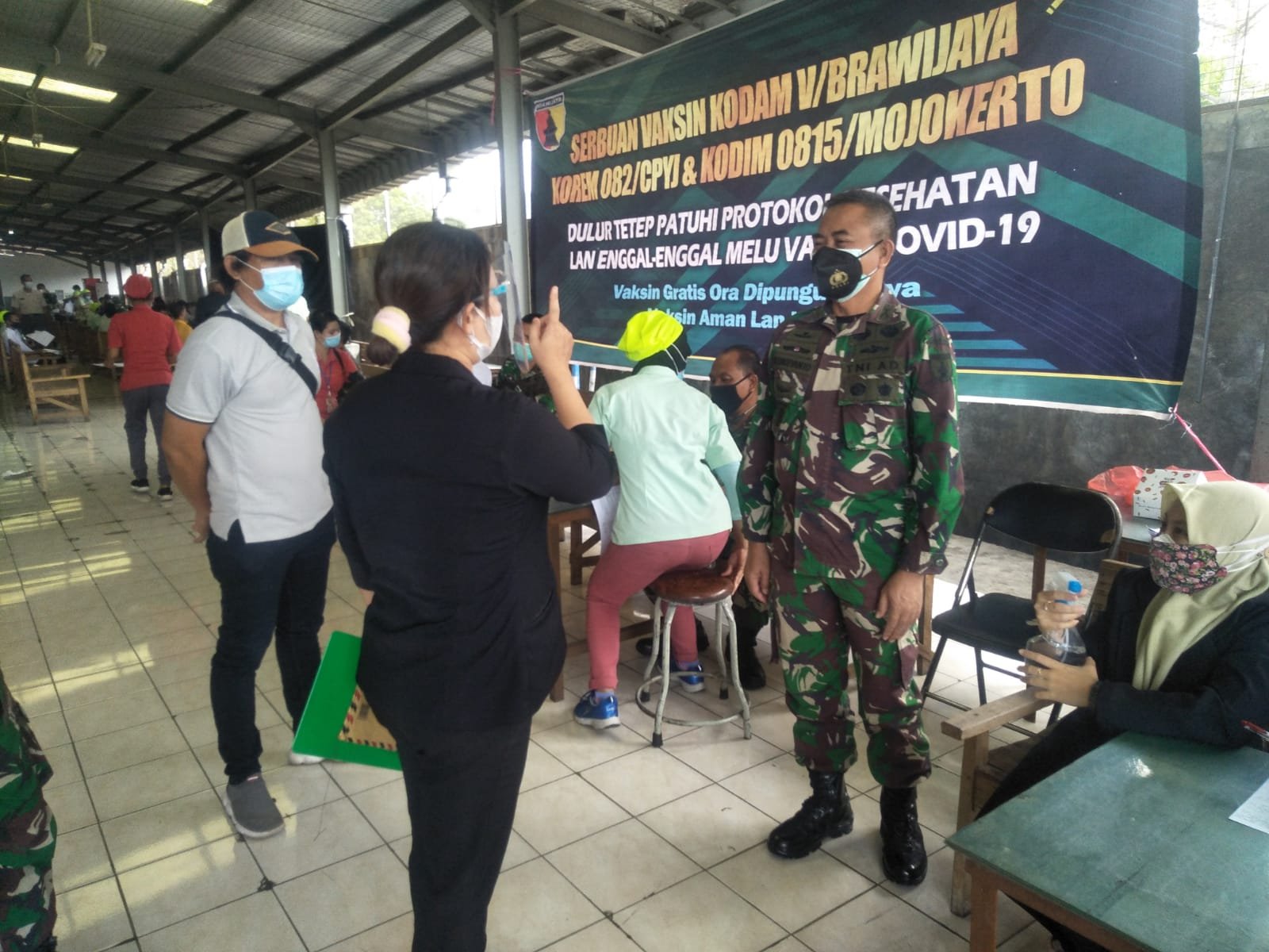 Korem 082/CPYJ Gelar Vaksin di Kecamatan Ngoro