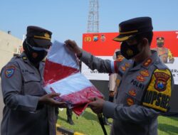 Polresta Mojokerto Distribusikan 76 Ribu Bendera Merah Putih