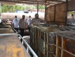 Polda Jambi, TNI Dan Satpol PP Lakukan Penggerebekan Gudang Minyak Ilegal