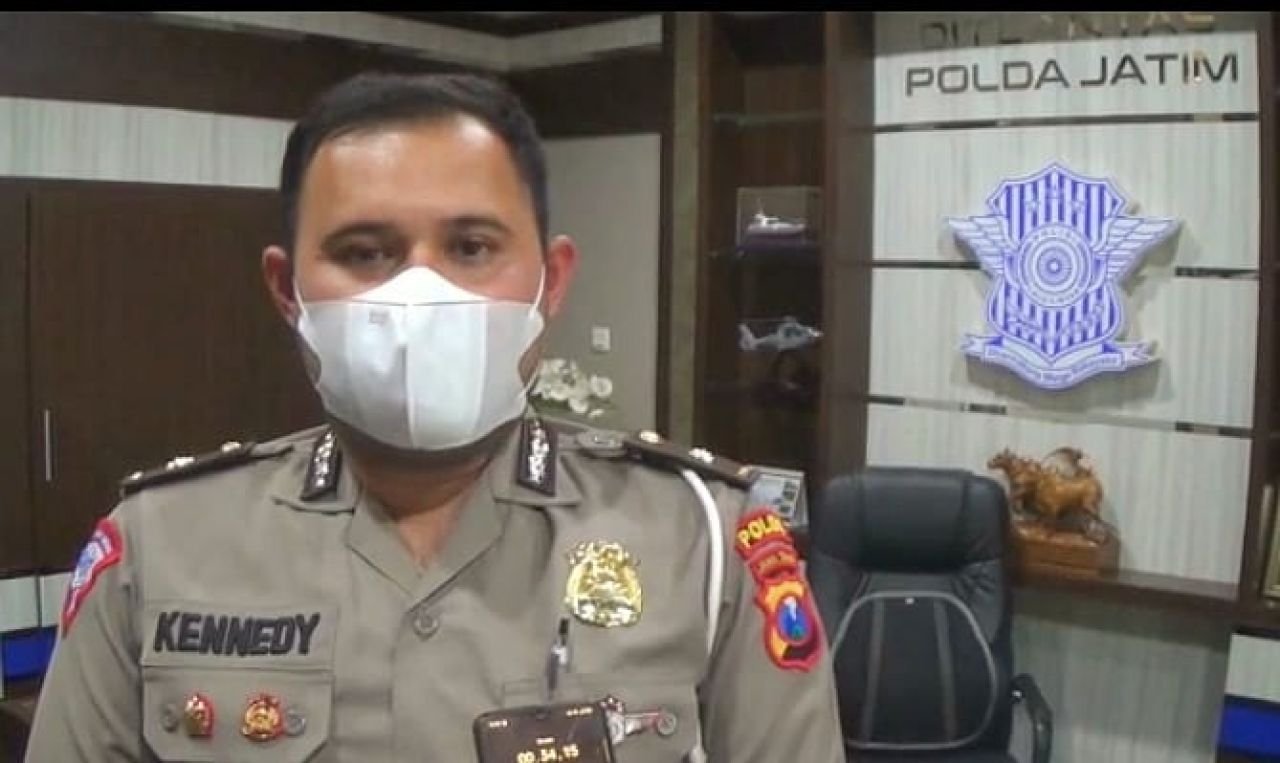 Pengemudi Vanessa Angel Mengakui Bermain Handphone Saat Kecepatan Tinggi