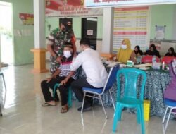 Sinergi Babinsa Koramil Kutorejo Kejar Target Vaksinasi